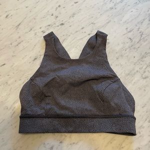 Lululemon sports bra